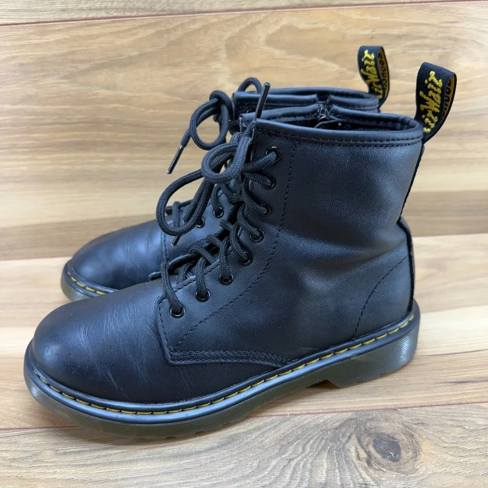 Dr Martens‎ Big Kids Youth Size 4 Black Leather Combat Boots 1460